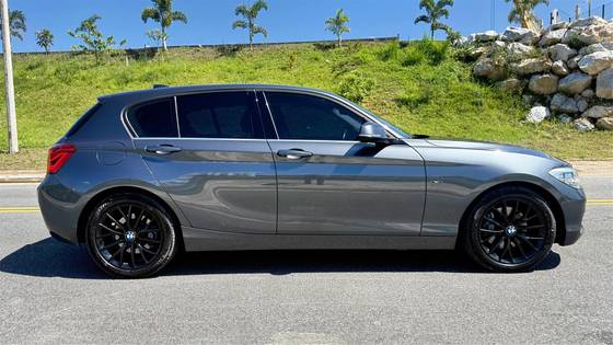 BMW 120i 2.0 16V SPORT ACTIVEFLEX 4P AUTOMÁTICO